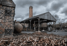 Чорна Країна: “вся місцевість темна від диму вдень і палає ночами у вогні”