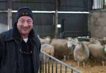 Кіт Генрі Стокман Кемпбелл — бірмінгемець який перший у світі клонував вівцю