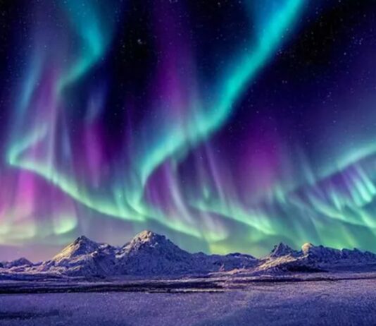 Північне сяйво над Бірмінгемом — незвичайне природне явище